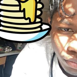 Meet your Posher, Avery